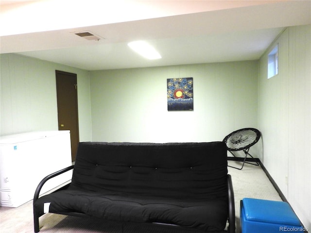 sitting room featuring visible vents