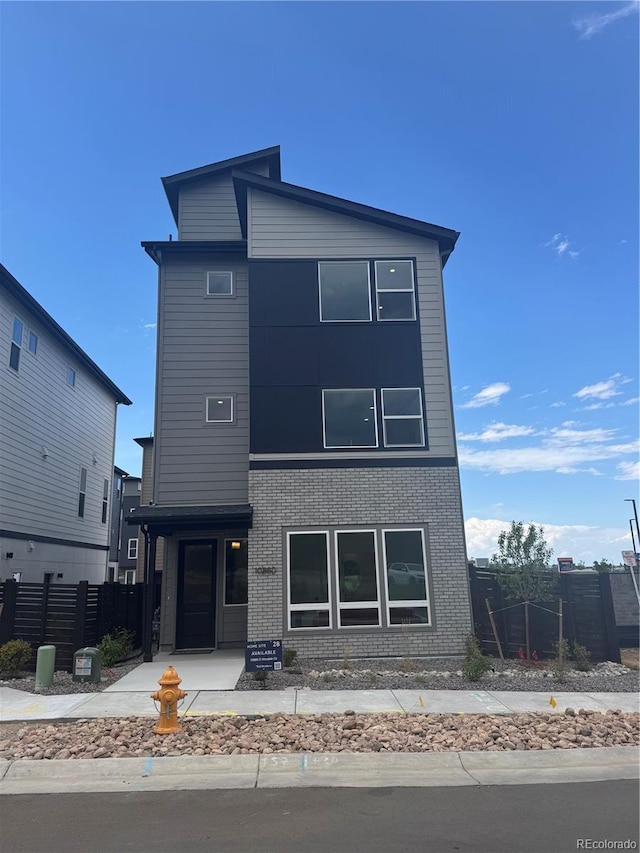 10880 E Hinsdale Cir, Centennial, CO 80112 - photo 1