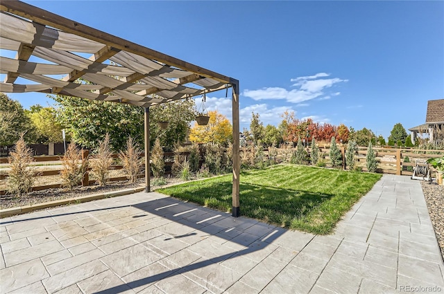 view of patio featuring a pergola