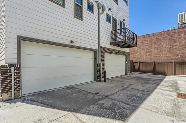 4100 E Iliff Ave Unit 4, Denver, CO 80222 - garage featuring fence
