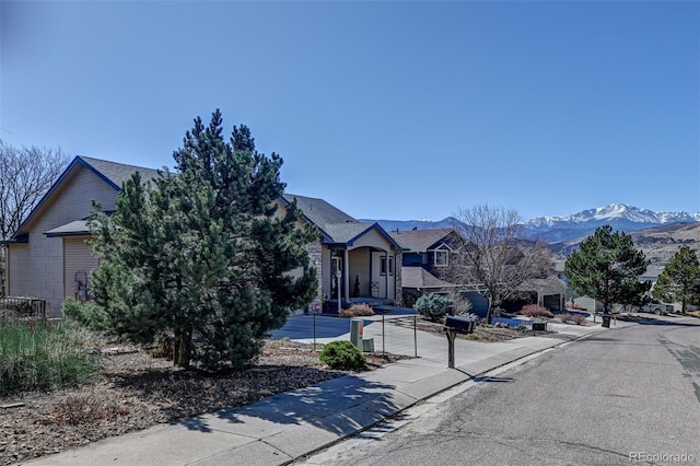 5130 Sevenoaks Dr, Colorado Springs, CO 80919 - view of front of house featuring a mountain view