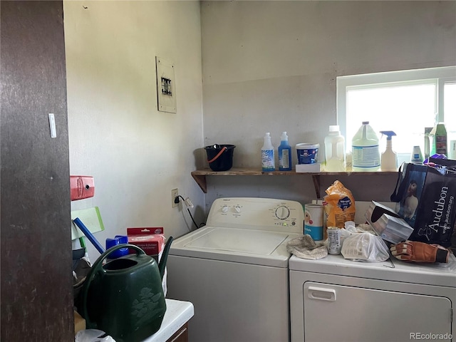117 Lincoln Ave, Arriba, CO 80804 - washroom with washer and clothes dryer