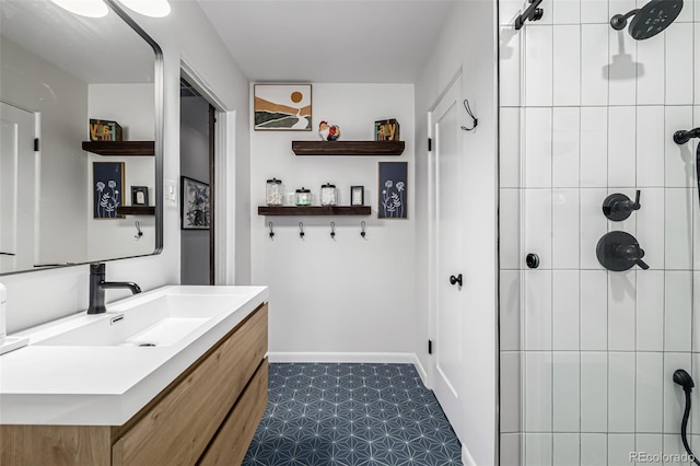 2845 Hudson St, Denver, CO 80207 - full bathroom featuring tiled shower and vanity