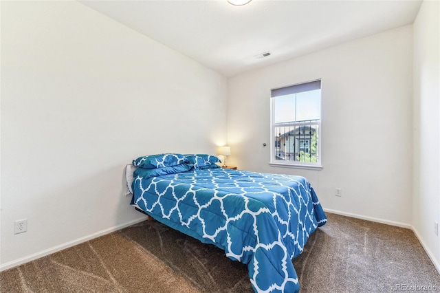 bedroom featuring carpet floors