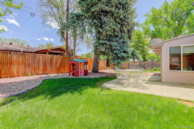 3090 S High St, Denver, CO 80210 - view of yard with a patio area