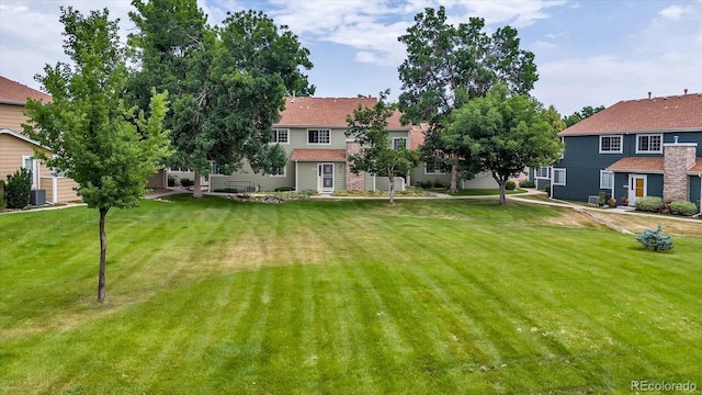 8406 Everett Way Unit C, Arvada, CO 80005 - view of green lawn