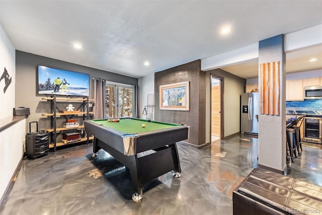 rec room with billiards, wine cooler, baseboards, and recessed lighting