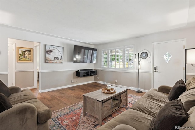 1774 S Dover Way, Lakewood, CO 80232 - living room featuring wood finished floors and baseboards