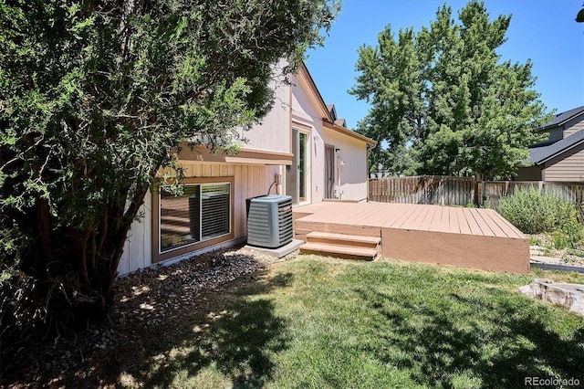 9194 Hickory Cir, Highlands Ranch, CO 80126 - view of yard with a deck