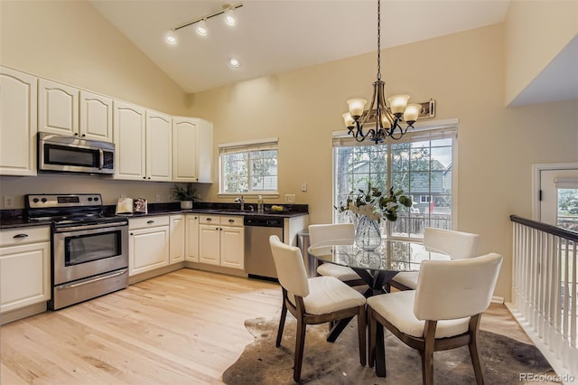 9690 Silverberry Cir, Highlands Ranch, CO 80129 - photo 11