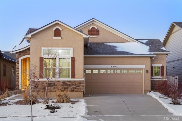 view of front facade with a garage