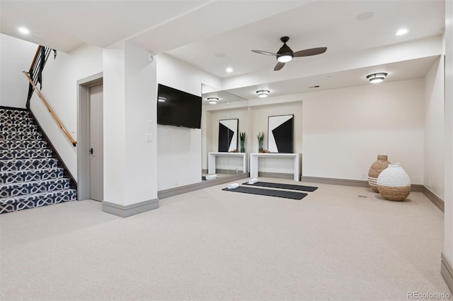 workout room with ceiling fan, recessed lighting, carpet, and baseboards