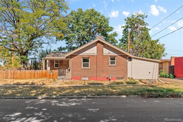 view of front of property