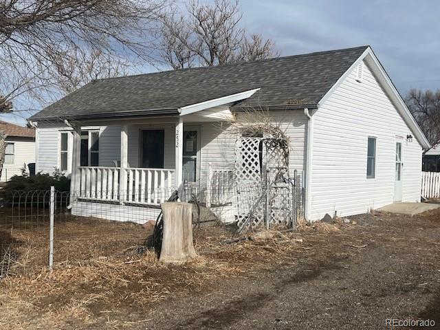 view of front of property with a porch