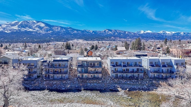 property view of mountains with a residential view