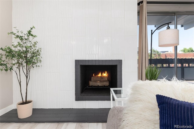 555 E 10th Ave Unit 206, Denver, CO 80203 - detailed view of a warm lit fireplace