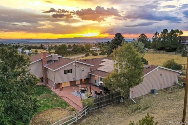 view of aerial view at dusk