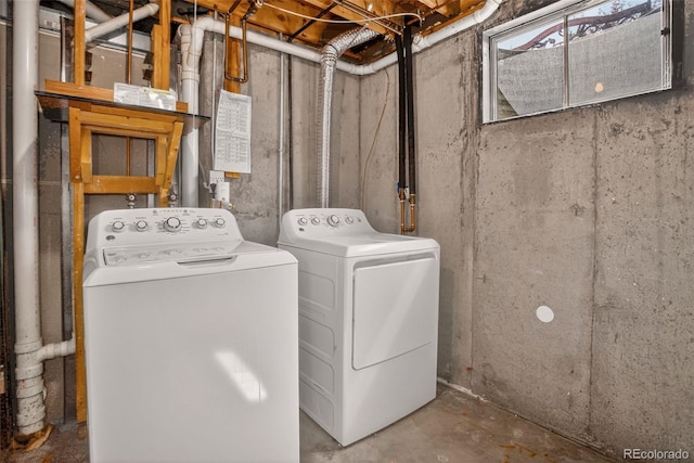 10181 Detroit Ct, Thornton, CO 80229 - laundry room featuring washer and clothes dryer