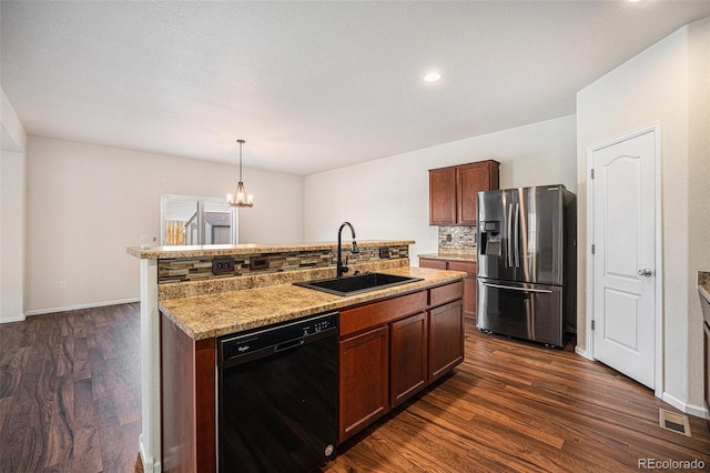 kitchen with dark wood-type flooring, a sink, a chandelier, dishwasher, and stainless steel fridge with ice dispenser