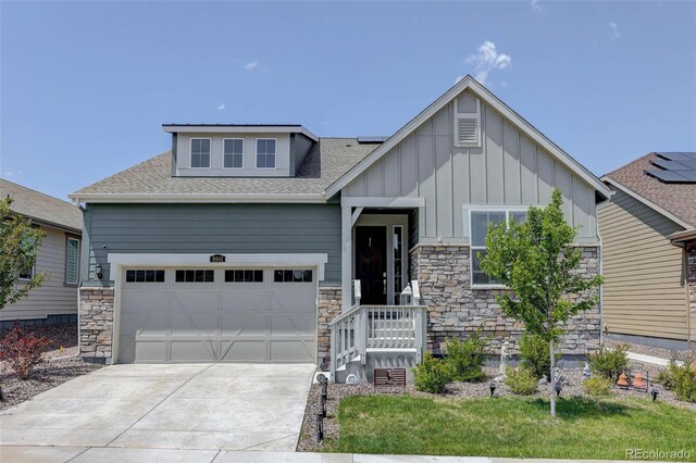 view of front of property with solar panels