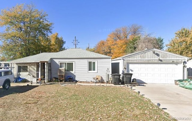 ranch-style home featuring a front yard