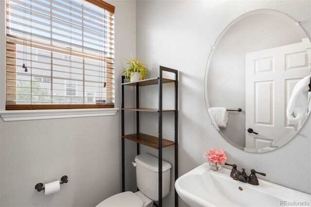 17378 W 78th Dr, Arvada, CO 80007 - bathroom featuring a sink and toilet