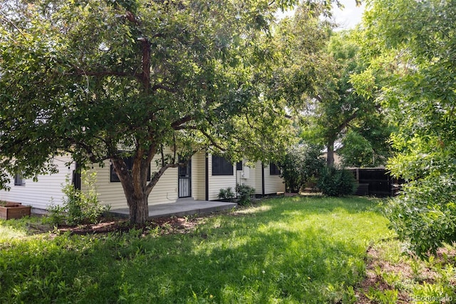 7231 Eaton Cir, Arvada, CO 80003 - view of yard