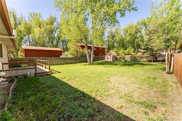 1528 N Chestnut St, Colorado Springs, CO 80907 - view of yard with a wooden deck
