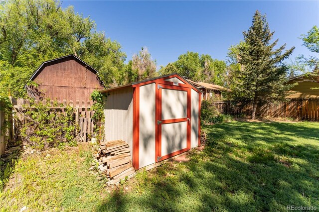 1528 N Chestnut St, Colorado Springs, CO 80907 - view of shed
