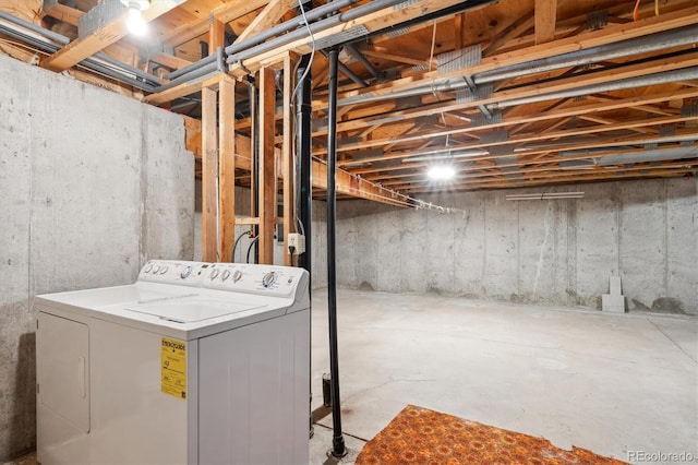 800 Park View Pl, Castle Rock, CO 80104 - unfinished basement featuring washer / clothes dryer