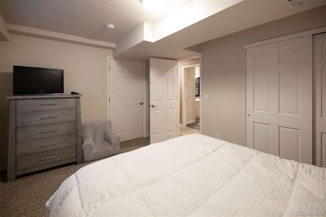 view of carpeted bedroom