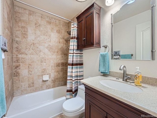 4063 S Cathay Ct, Aurora, CO 80013 - full bath with vanity and shower / tub combo