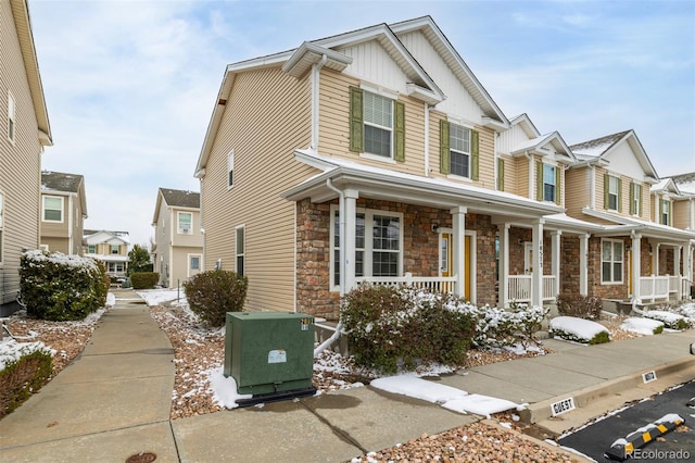 craftsman-style house with a porch