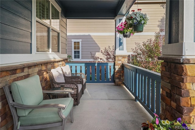 23327 E Ottawa Dr, Aurora, CO 80016 - view of covered porch