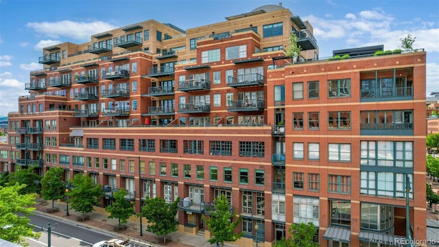 1499 Blake St Unit 4F, Denver, CO 80202 - view of apartment building / complex