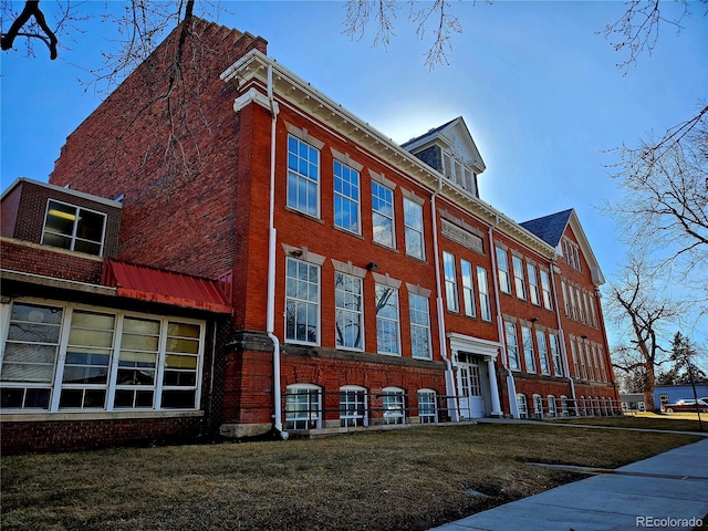 view of building exterior