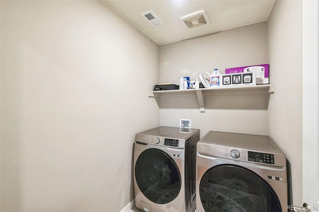 833 Vixen Dr, Fort Collins, CO 80524 - clothes washing area featuring independent washer and dryer