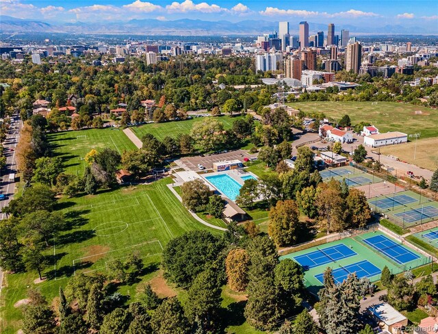 bird's eye view featuring a city view
