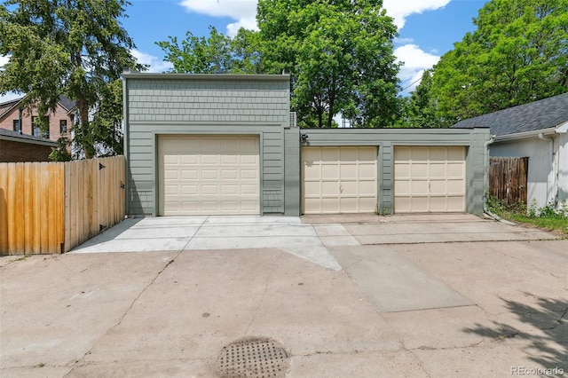 2324 S Columbine St, Denver, CO 80210 - view of garage