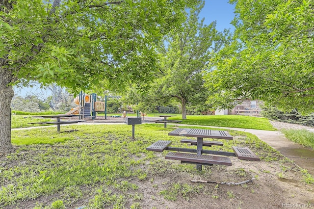 371 Granby Way Unit C, Aurora, CO 80011 - view of property's community featuring a lawn