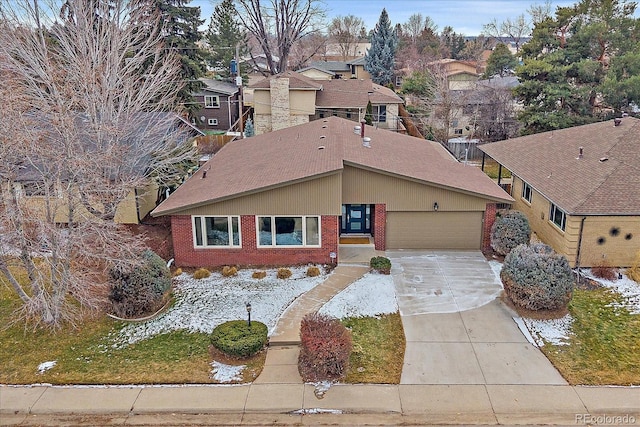 view of front of property featuring a garage