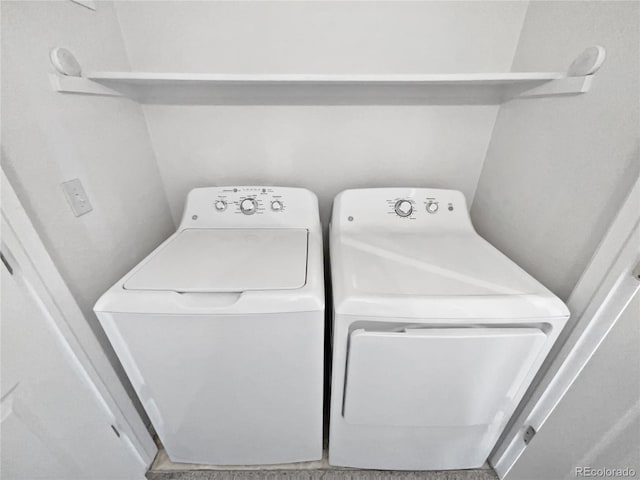 6850 Xavier Cir Unit 12, Westminster, CO 80030 - laundry room with washing machine and dryer