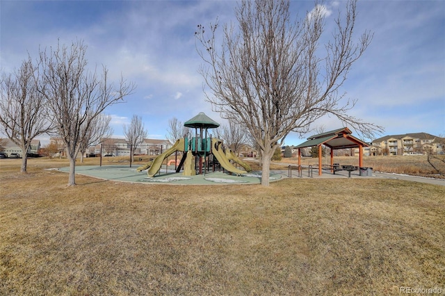 view of jungle gym featuring a yard