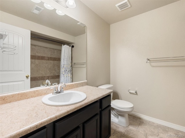 bathroom with toilet, a shower with curtain, visible vents, and vanity