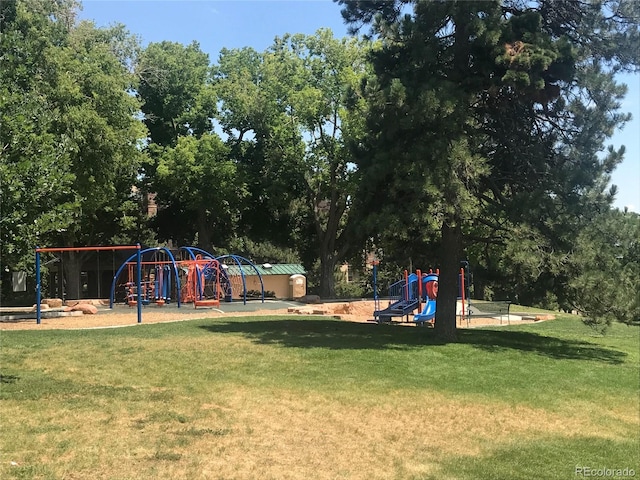 2865 W 24th Ave, Denver, CO 80211 - community play area featuring a lawn