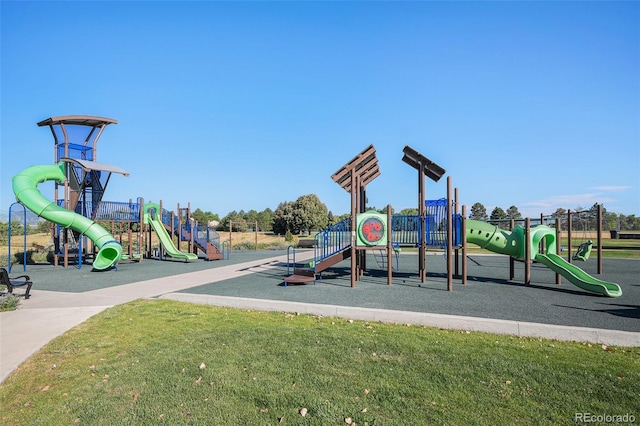 2882 W Long Cir Unit H, Littleton, CO 80120 - community playground with a lawn
