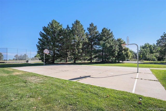 2882 W Long Cir Unit H, Littleton, CO 80120 - view of sport court featuring community basketball court and a lawn