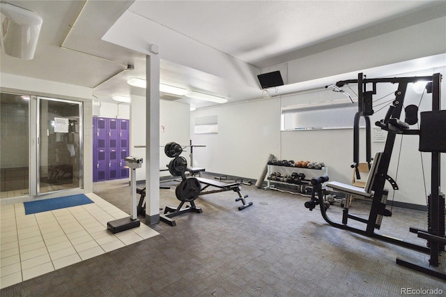 workout area with carpet flooring