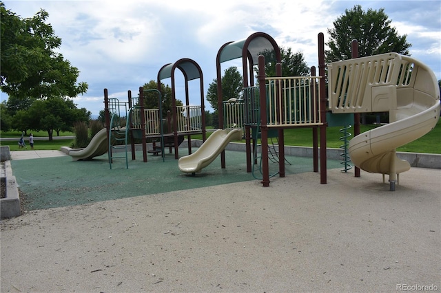 15035 E Grand Ave, Aurora, CO 80015 - view of community playground