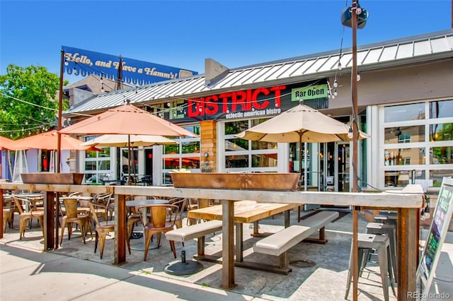 2100 N Franklin St Unit 20, Denver, CO 80205 - surrounding community